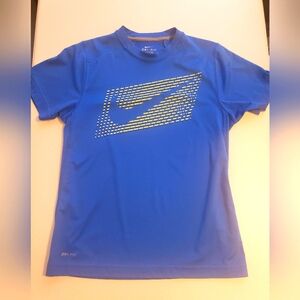 Boys nike shirt